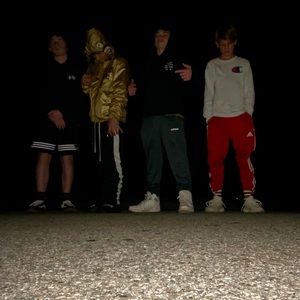 Meet your Posher, Gavin